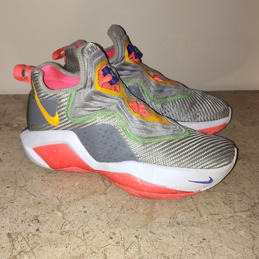 Nike LeBron